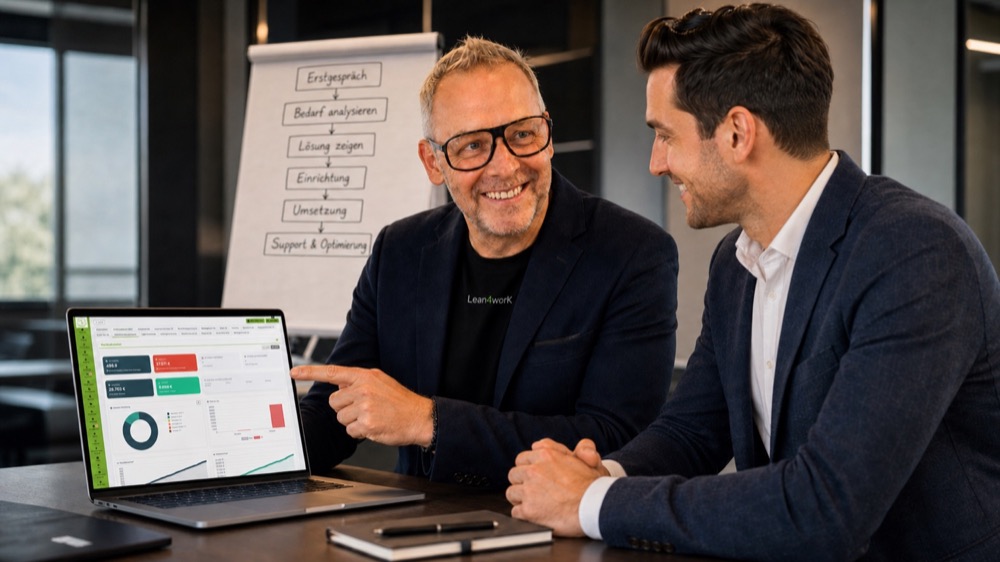 Andreas Schick im Erstberatungsgespr&auml;ch mit einem Kunden